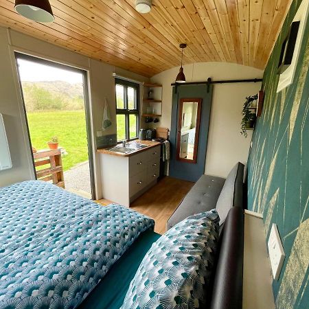 Stepping Stones Glamping Little Red Hotel Bantry Bagian luar foto