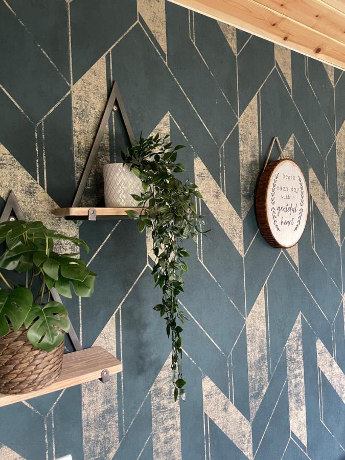Stepping Stones Glamping Little Red Hotel Bantry Bagian luar foto