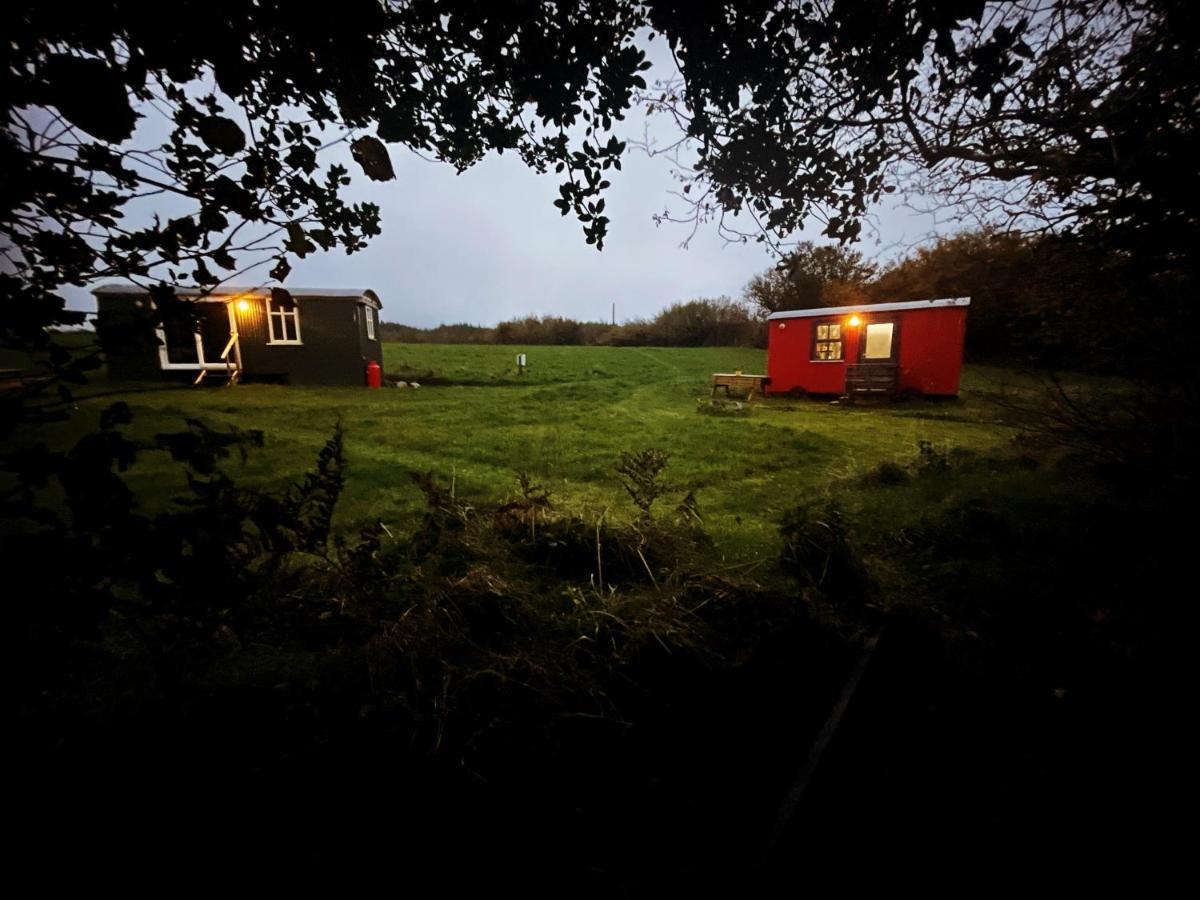 Stepping Stones Glamping Little Red Hotel Bantry Bagian luar foto
