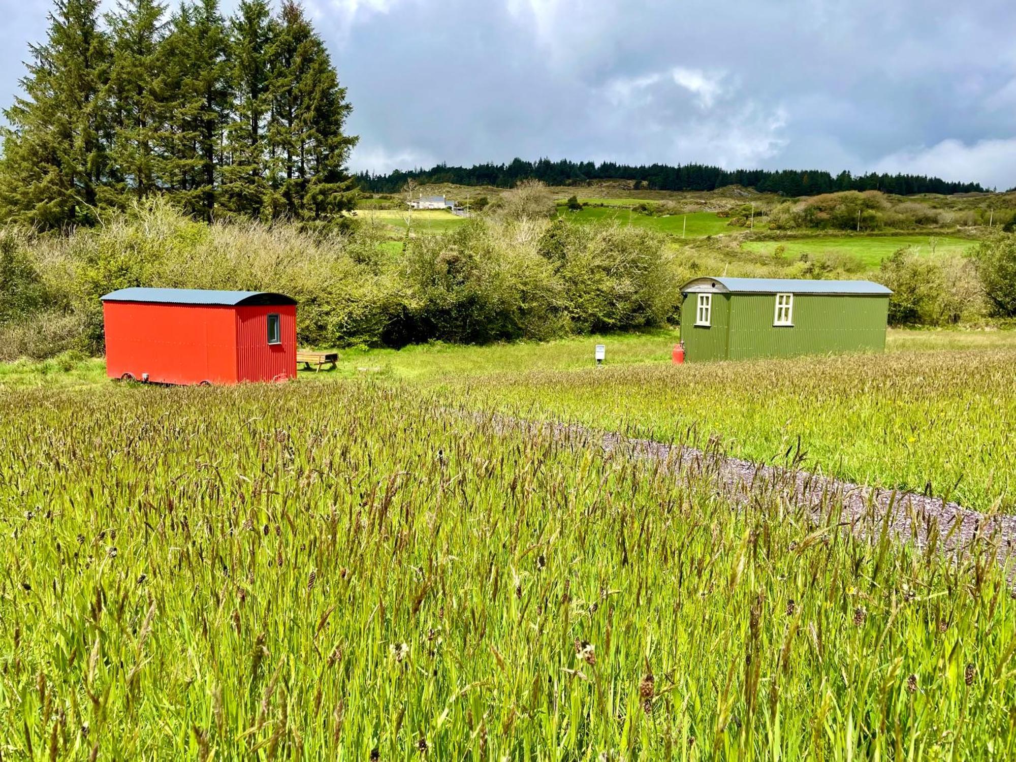 Stepping Stones Glamping Little Red Hotel Bantry Bagian luar foto